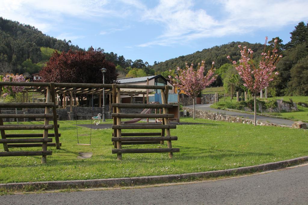 Ecohotel Rural Angiz ブストゥリア エクステリア 写真