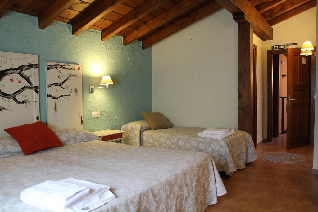 Ecohotel Rural Angiz ブストゥリア エクステリア 写真